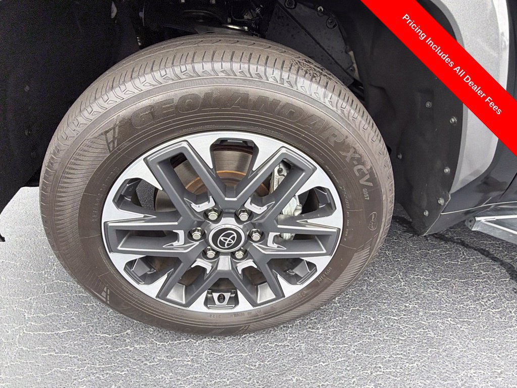 Used 2024 Toyota Tundra Limited w/ Power Package RWD image 2