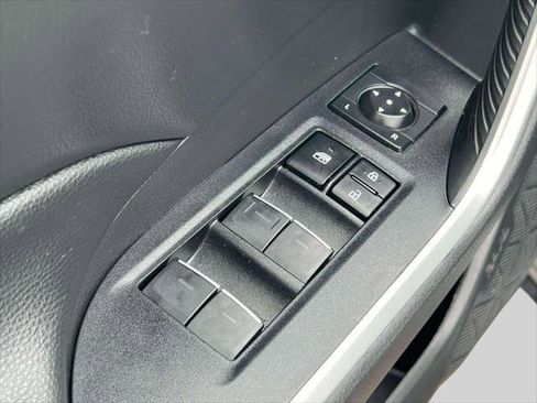 Certified 2022 Toyota RAV4 XLE image 19