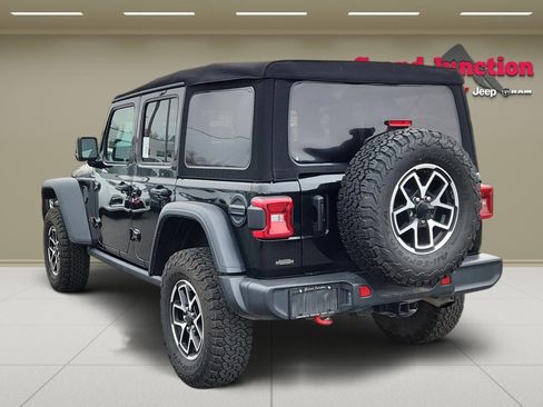 Used 2024 Jeep Wrangler Unlimited Rubicon w/ Convenience Group image 5