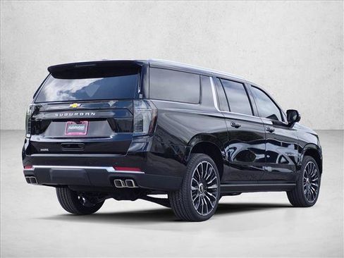 New 2026 Chevrolet Suburban High Country AWD/4WD image 5