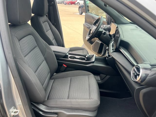 Certified 2025 Chevrolet Equinox LT w/ Safety and Technology Package AWD/4WD image 13
