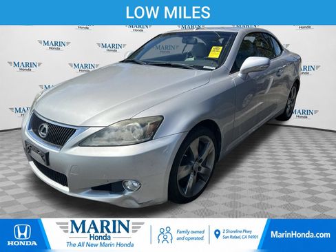 Used 2011 Lexus IS 350C w/ Luxury Pkg RWD image 8