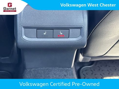 Certified 2025 Volkswagen Jetta SEL FWD image 42