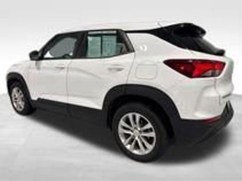 Used 2021 Chevrolet TrailBlazer LS FWD image 43