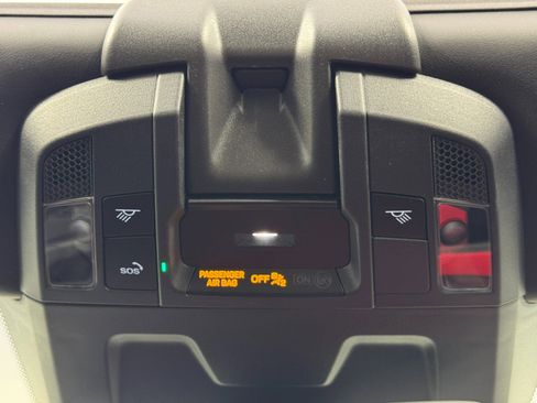 Used 2025 Porsche 911 Carrera image 40