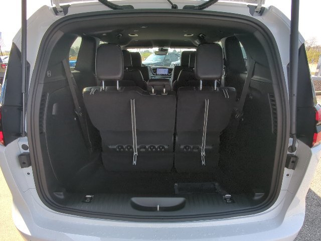 New 2026 Chrysler Pacifica Select FWD image 32