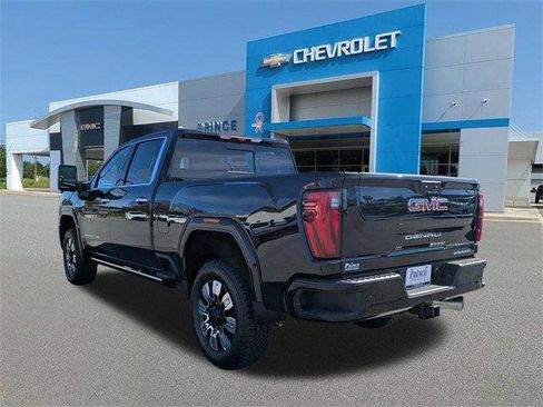 New 2025 GMC Sierra 2500 Denali w/ Denali Reserve Package image 7