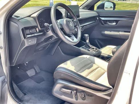 Used 2024 Honda CR-V Sport Touring image 3