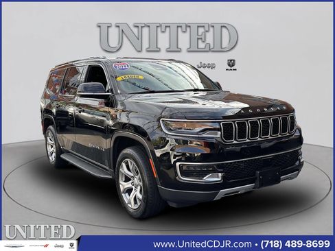 Used 2022 Jeep Wagoneer Series II image 1