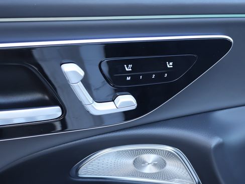 New 2025 Mercedes-Benz E 53 AMG e 4MATIC Sedan image 14