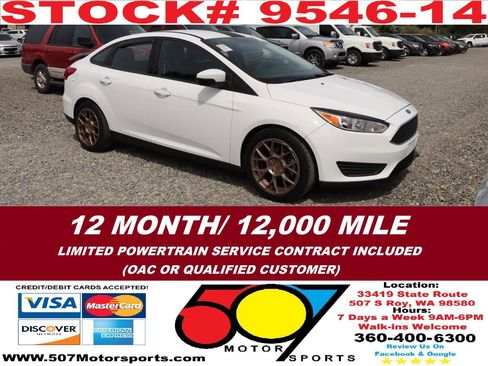 Used 2017 Ford Focus SE FWD image 2