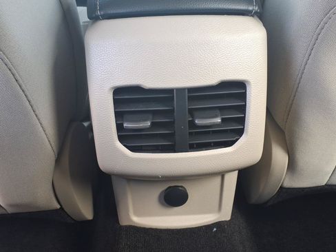 Certified 2020 Ford Fusion SE FWD image 12