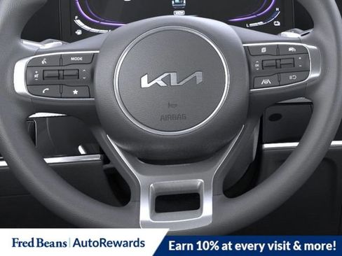 New 2025 Kia Sportage LX image 23