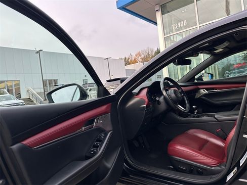 Used 2023 MAZDA MAZDA3 s image 20