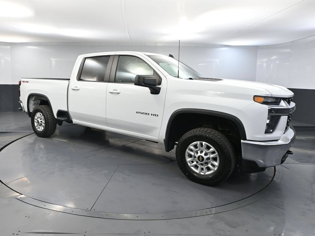Used 2022 Chevrolet Silverado 2500 LT AWD/4WD image 1