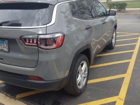 Used 2024 Jeep Compass Sport AWD/4WD image 4