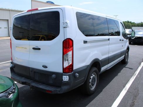 Used 2016 Ford Transit 350 XL RWD image 5