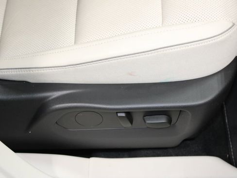 Used 2023 Buick Envision Essence AWD/4WD image 24
