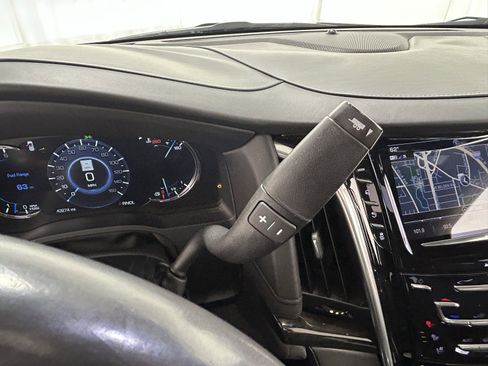 Used 2020 Cadillac Escalade Platinum w/ Escalade Sport Edition image 23