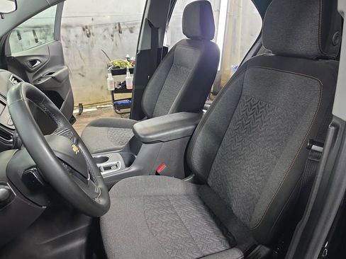 Used 2024 Chevrolet Equinox LT image 15