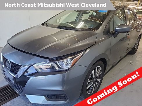 Used 2022 Nissan Versa SV FWD image 1