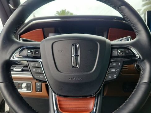 Used 2024 Lincoln Navigator Reserve AWD/4WD image 21