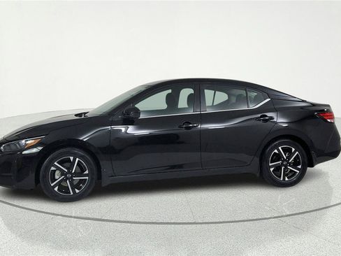 Used 2024 Nissan Sentra SV FWD image 3