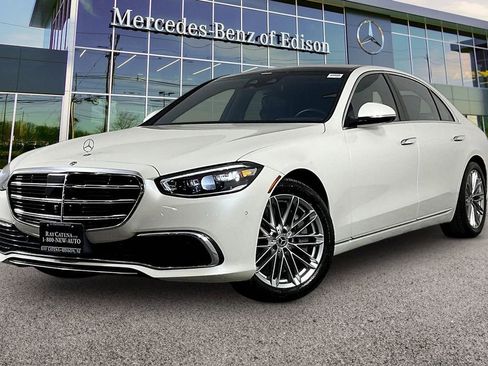 Certified 2023 Mercedes-Benz S 580 4MATIC Sedan image 9