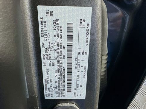 Used 2025 Ford Escape Active image 28