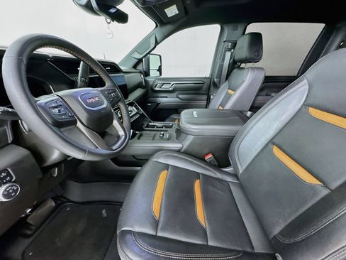 Used 2025 GMC Sierra 2500 AT4 w/ Technology Package AWD/4WD image 22