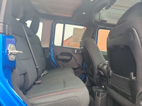 Certified 2024 Jeep Wrangler Unlimited Rubicon image 28