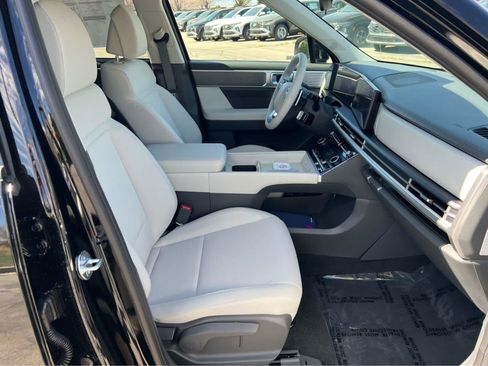 New 2026 Hyundai Santa Fe SE AWD/4WD image 17