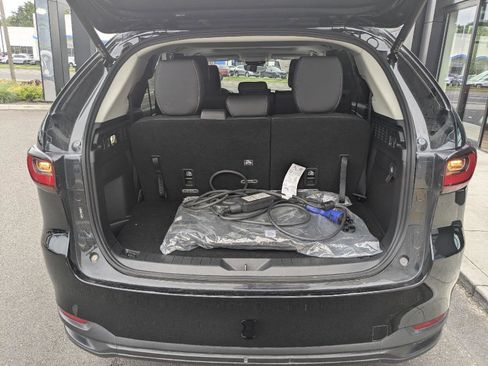 Used 2024 MAZDA CX-90 Plug-In Hybrid w/ Preferred AWD/4WD image 11