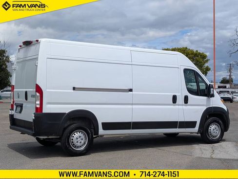 Used 2026 RAM ProMaster 2500 w/ Convenience Group FWD image 7