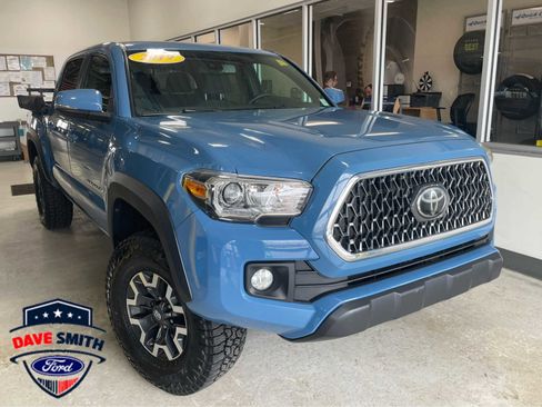Used 2019 Toyota Tacoma TRD Off-Road AWD/4WD image 1