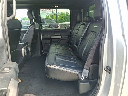 Used 2018 Ford F150 Platinum w/ Equipment Group 701A Luxury image 12