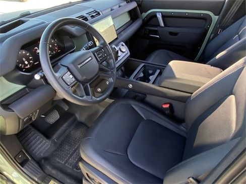 Used 2023 Land Rover Defender 110 75th Limited Edition image 5