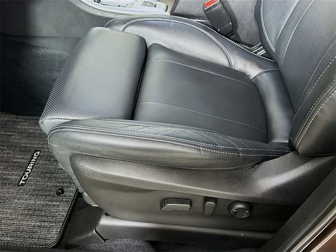 Used 2021 Subaru Ascent Touring w/ Popular Package #2A image 9