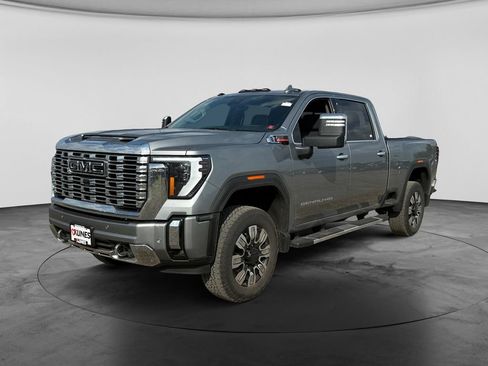 Used 2024 GMC Sierra 3500 Denali w/ Denali Reserve Package AWD/4WD image 3