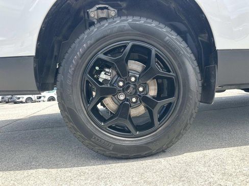 Used 2025 Ford Maverick XLT w/ XLT Luxury Package AWD/4WD image 17