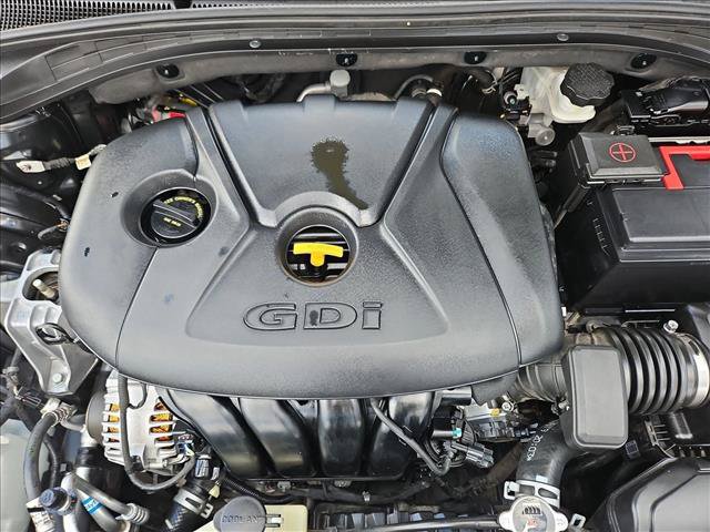 Used 2018 Hyundai Elantra GT FWD image 28