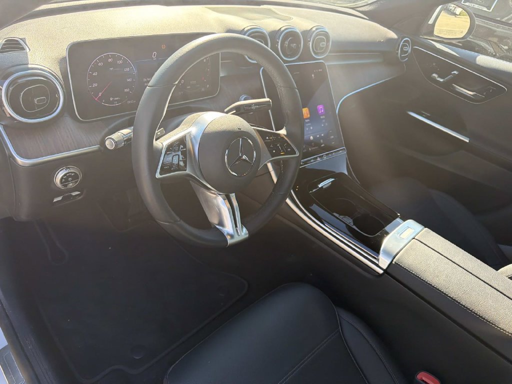 Used 2025 Mercedes-Benz C 300 Sedan image 18