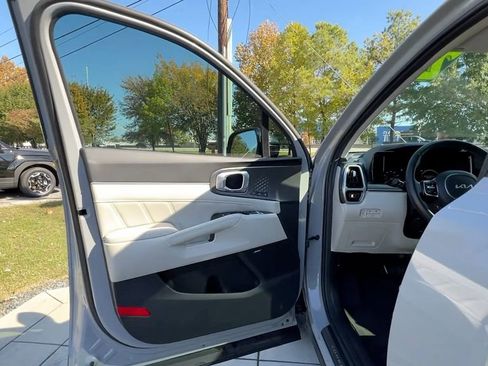 Used 2022 Kia Sorento SX image 35