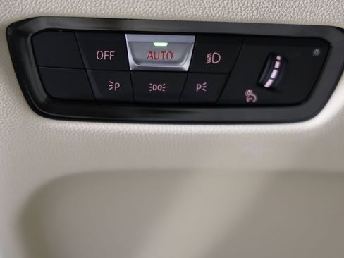 Used 2023 BMW 440i xDrive Convertible w/ Premium Package image 27