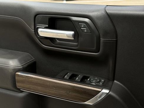 Used 2019 Chevrolet Silverado 1500 RST AWD/4WD image 23