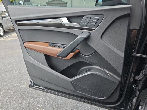 Used 2019 Audi Q5 2.0T Premium w/ Convenience Package image 30