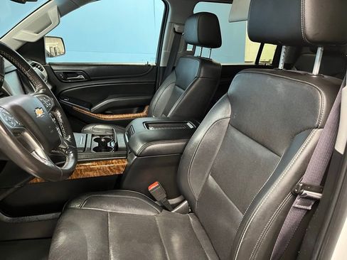 Used 2017 Chevrolet Suburban Premier image 11