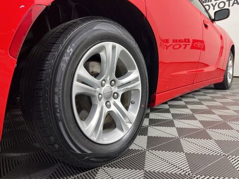 Used 2022 Dodge Charger SXT image 18