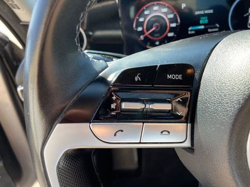 Used 2023 Hyundai Elantra Limited image 27