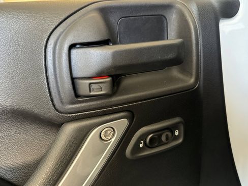 Used 2013 Jeep Wrangler Unlimited Sport AWD/4WD image 11